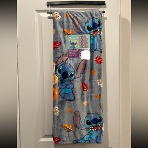 NWT Disney Lilo and Stitch Fall Pumpkin Blanket